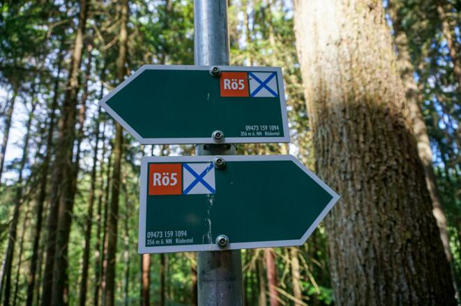Wegweiser Rö5