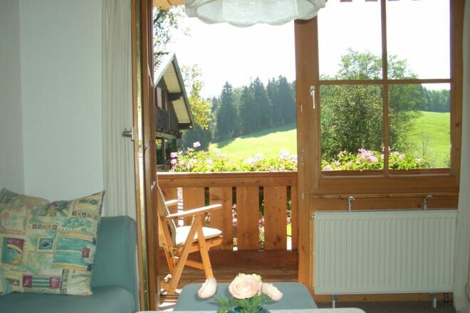 Genießen Sie die Sonne auf Ihrem eigenen Balkon!