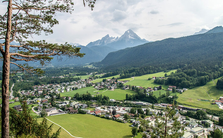 Blick vom "Wandei" über Bischofswiesen zum Watzmann