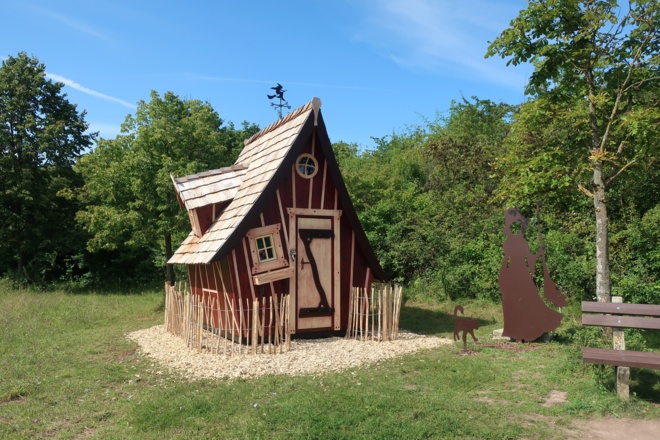 Hexenhaus zur Siemauer Sage „Hexen-Hährle“