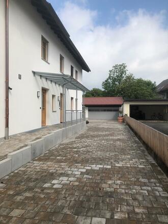 Durchfahrt zur Garage