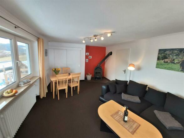 Wohnzimmer mit Schwedenofen