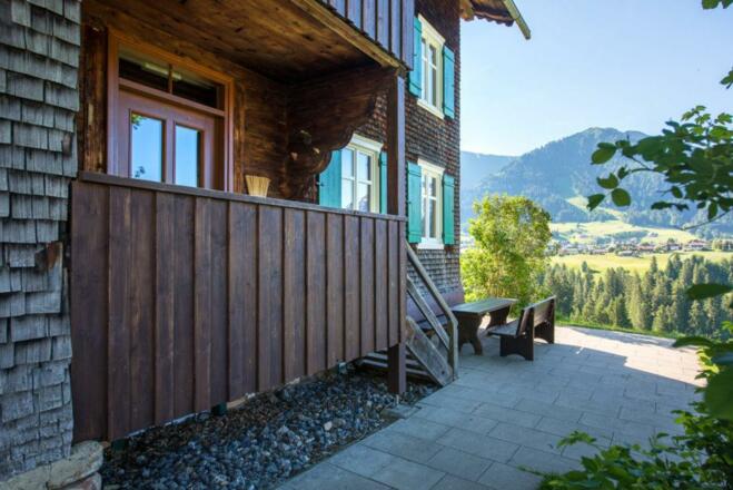 Altes Forsthaus - Außenansicht Sommer