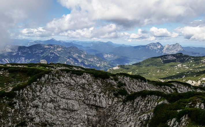 Das Stöhrhaus im Latschenlabyrinth des Unterbergs