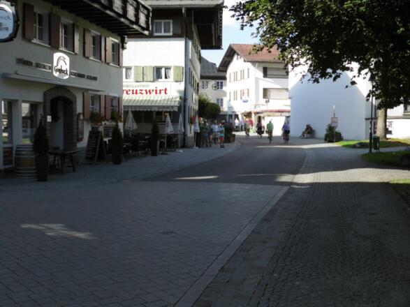 Hauptstrasse in Fischen