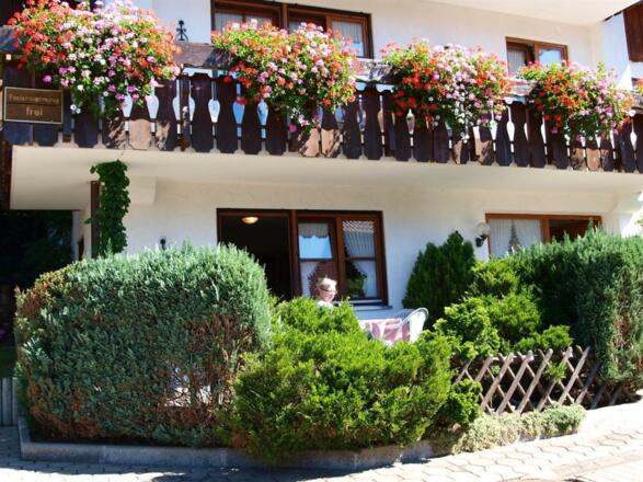 Allgäublick Ferienwohnung - Blick zur Terrasse