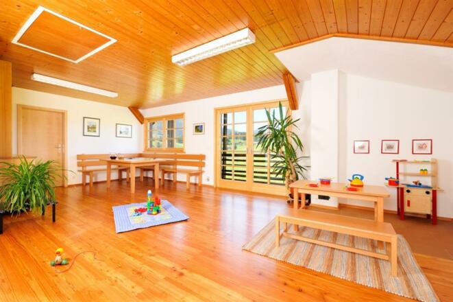 Unser geräumiges Spielzimmer