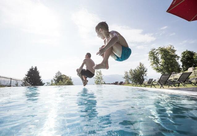 Spritziger Poolspaß