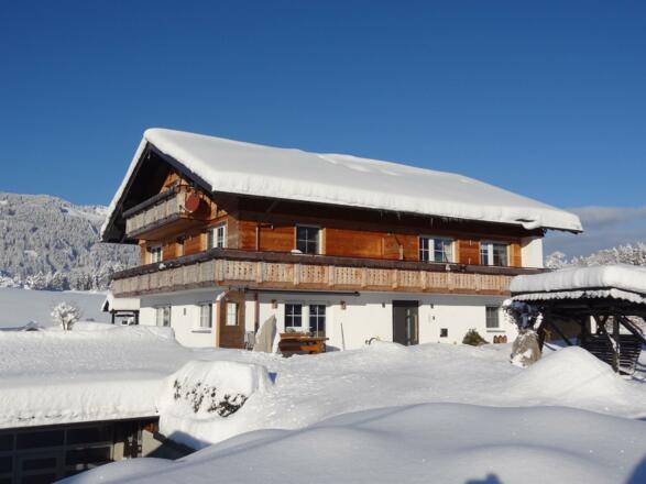 Gästehaus Koros_Winter