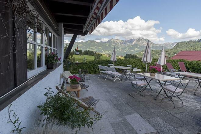 Terrasse mit Nebelhornblick