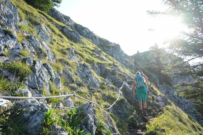 Seilversicherter Aufstieg zum Gipfel