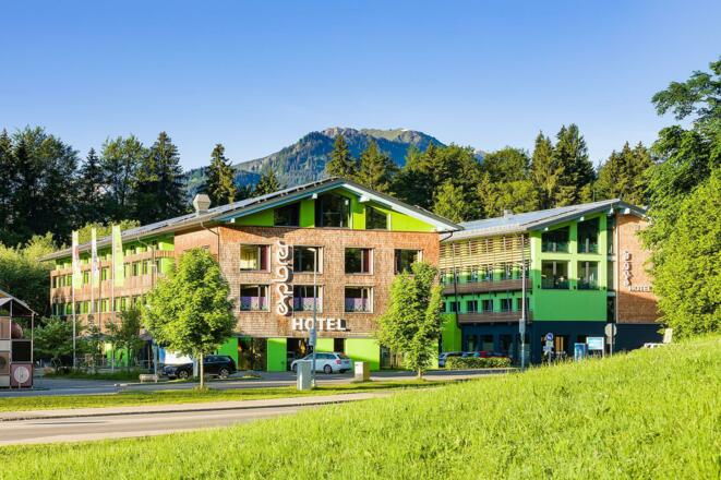 Explorer Hotel Oberstdorf im Sommer