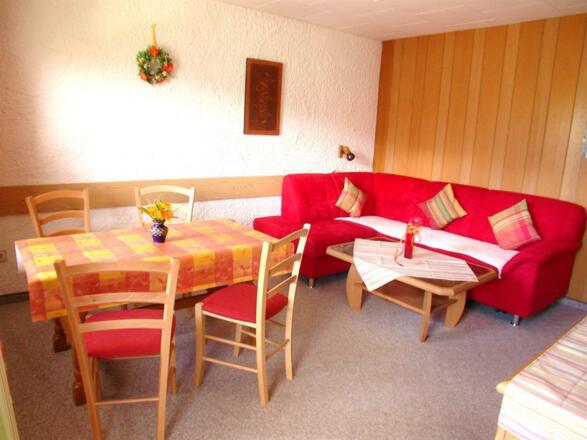 Wohn-/ Esszimmer Fewo 3