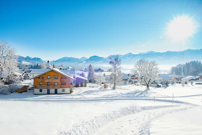 Tolle Aussicht im verschneiten Ofterschwang