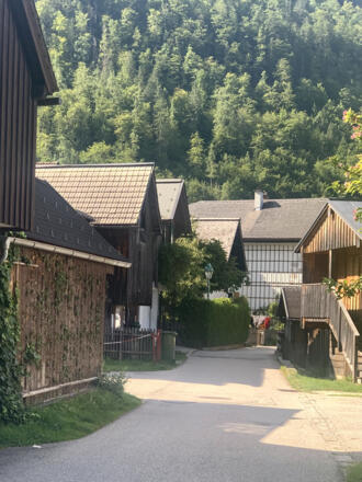 Seelände Ecke Hubnerangerweg in Hallstatt Lahn