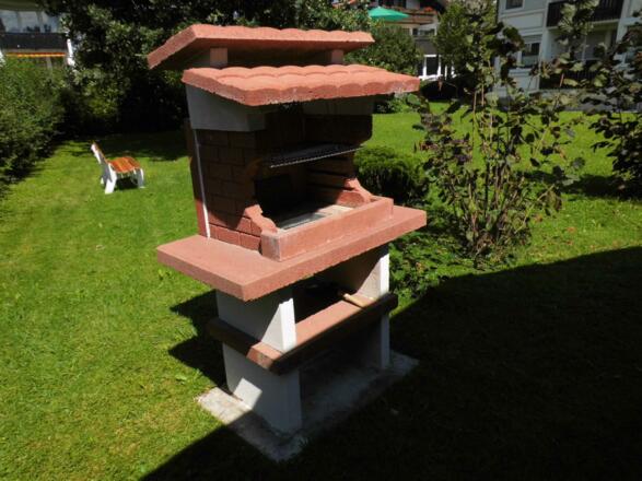 Grill im Garten