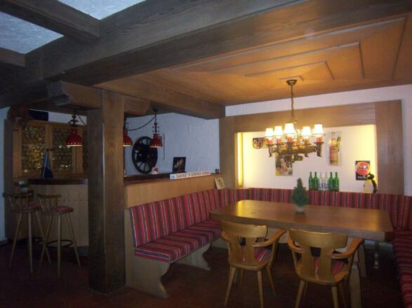 Partyraum im Keller