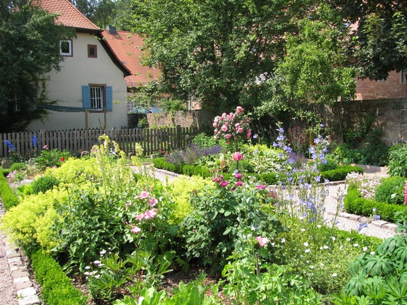 Bauerngarten am Maria Stern Platz Rothenbuch