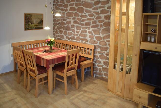 Esstisch mit Eckbank