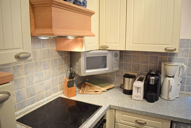 voll ausgestattete, separate Landhausküche