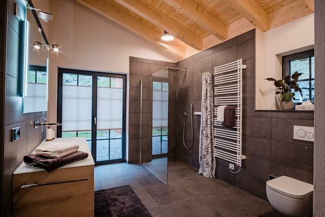 Badzimmer Chalet &quot;Gipfelglück&quot;