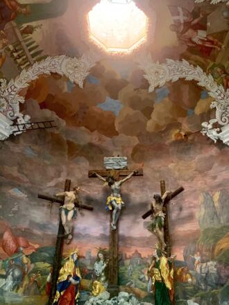 Kalvarienberggruppe in der Kalvarienbergkirche in Hallstatt
