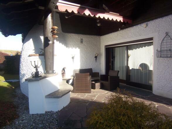 Grillplatz mit gemauertem Grill