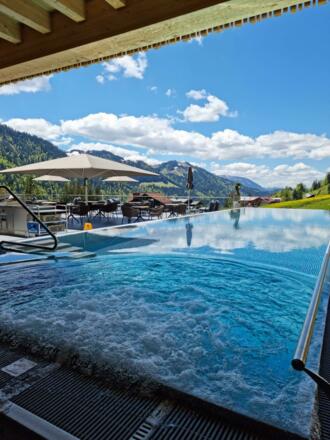 Torghele&#039;s Wald &amp; Fluh - Pool