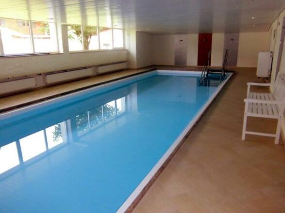 Hallenbad Dorfstraße