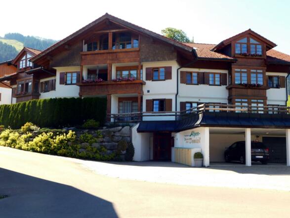 Sommerurlaub im Alpendomizil, Kapellenweg 5