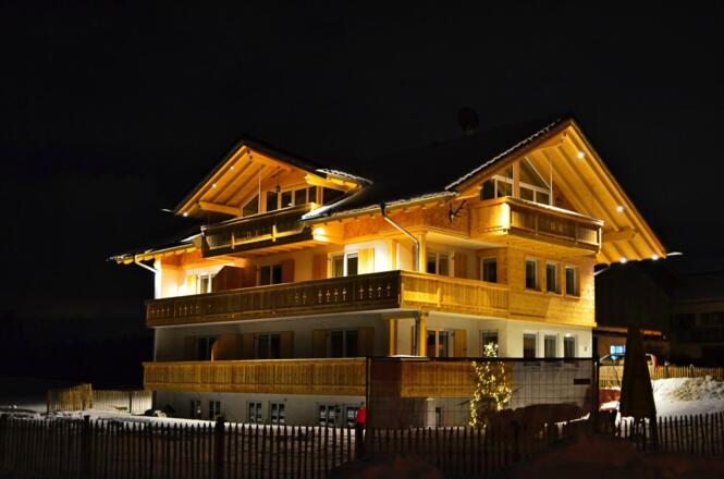 Ferienhof Schmid - in einer Winternacht
