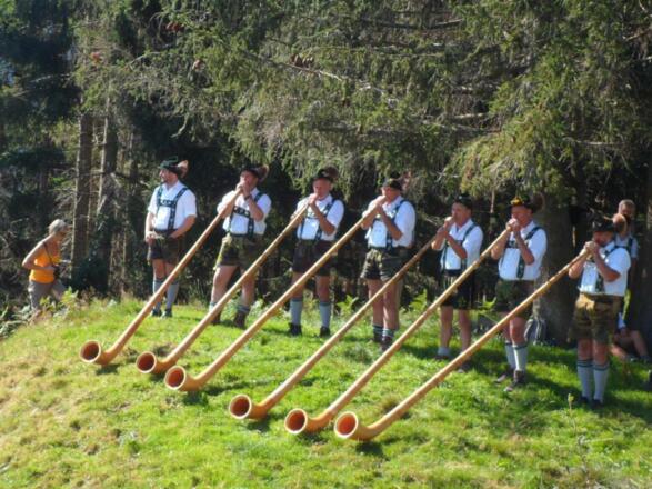 Bolsterlanger Alphornbläser