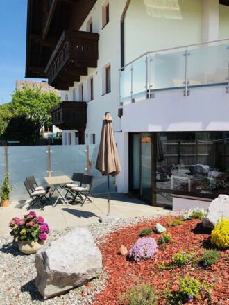 f224e1ef-c620-47e6-ba66-75a61a3104e5