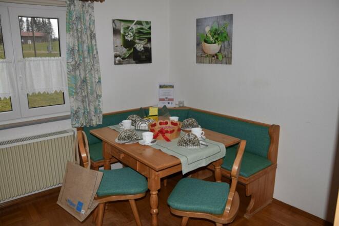 Obere Stube Esstisch