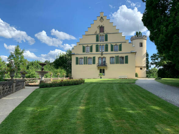 Schloss Rosenau