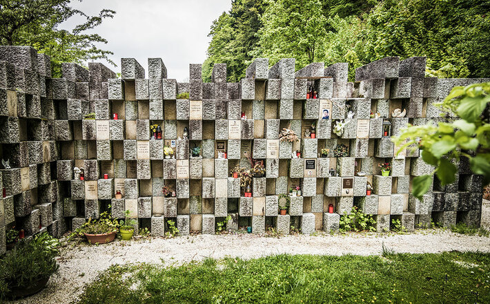 Urnengräber auf dem Friedhof Sankt Zeno