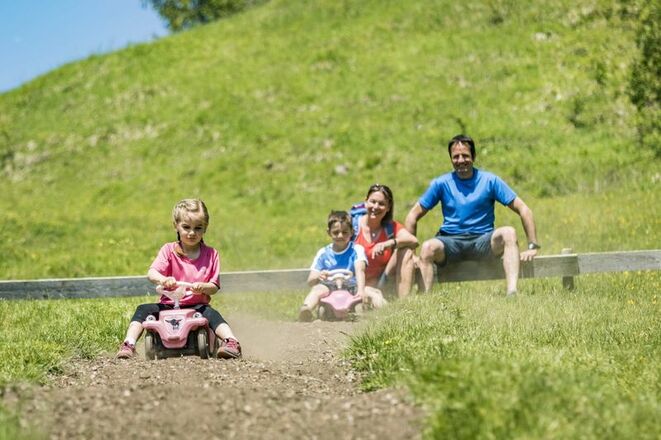 Bobbycar Rennstrecke Schopperalm