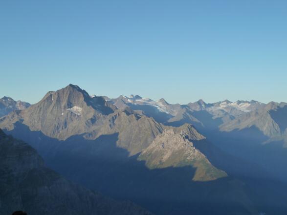 Blick zu den Stubaier Alpen