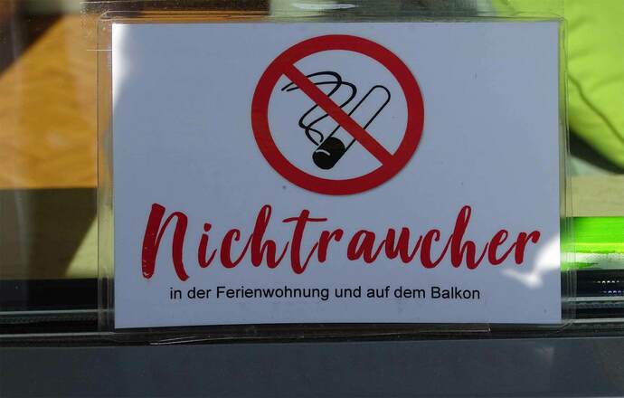 Nichtraucher-Wohnung und -Balkon