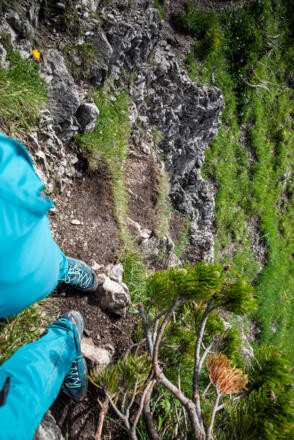 Ausgesetzt und unangenehm abzuklettern.
