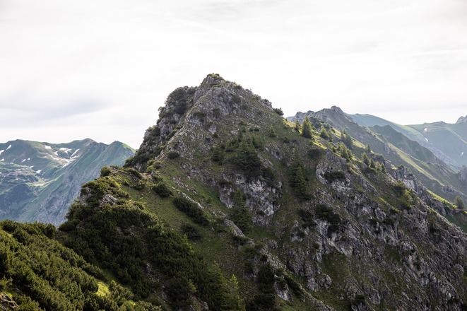 Ein endloses Auf und Ab entlang des Schattenberg-Grates.