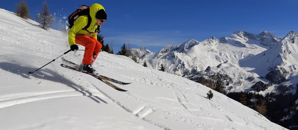 Johannes hat Spaß auf den Südhängen des Sumpfkopfs.