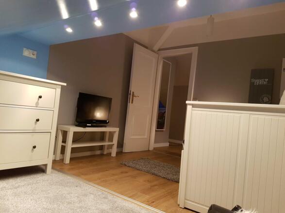 kleines Schlafzimmer