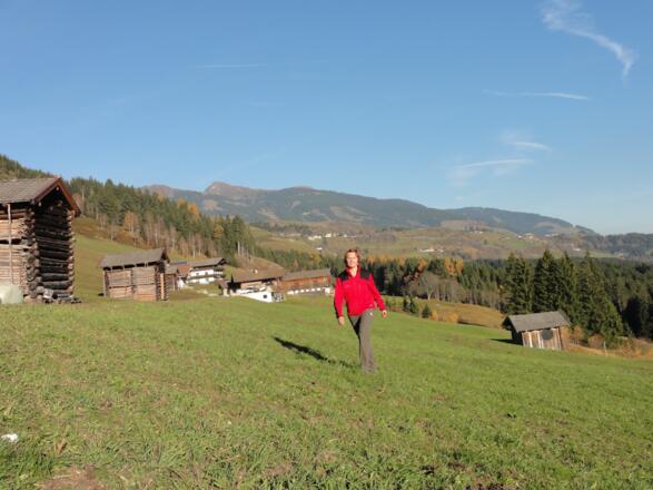 Vorbei an zahlreichen Bauernhöfen