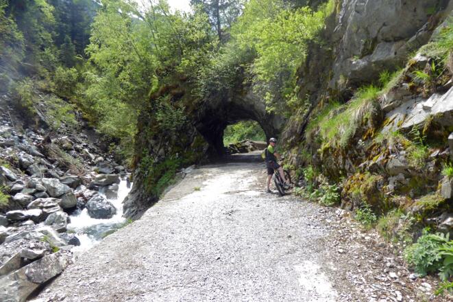 Immer weiter am Bach entlang