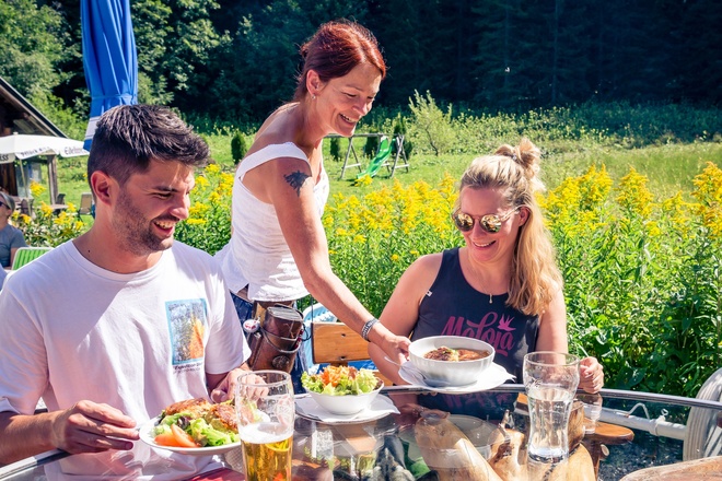 Einkehr beim Alpengasthof Hirschbichl
