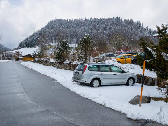 Am Berghotel Rehlegg fragen, ob man parken kann.