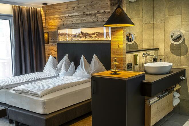 Anzenberg_Bett+Bad_quer