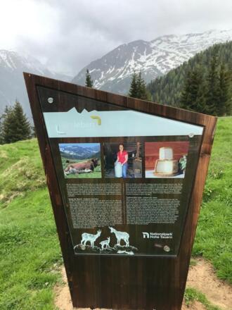 Info-Tafel auf dem Themen-Weg