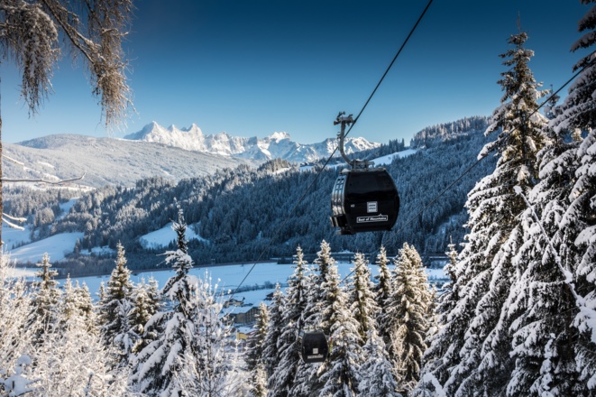 Blick aufs Dachsteingebirge